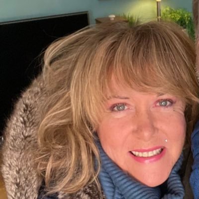 Julia♥️🏴󠁧󠁢󠁥󠁮󠁧󠁿🇬🇧