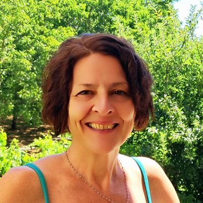 👩🏻‍🏫Silvia🐝C_