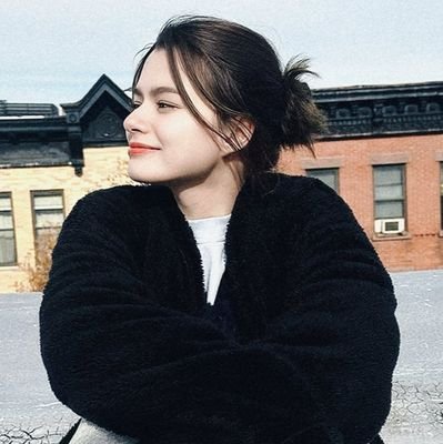 shen🦦 :🤍🪽) #QUEEN𖤍