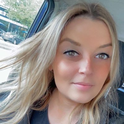 AnnieAnalogs 💅🏼