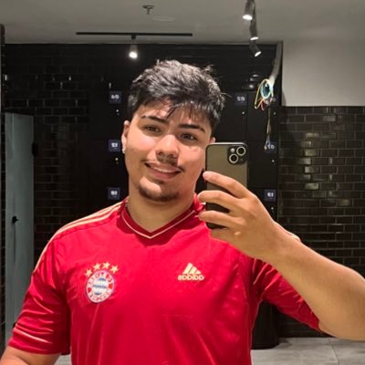 Paulo Vitor⬛️🟨⬜️