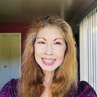 Kelly Miller, Amazon Best-Selling Author 💜🐶🐎