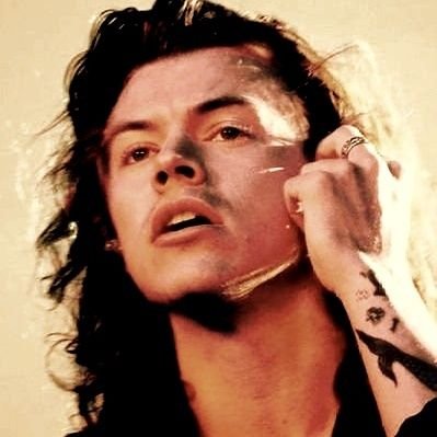 ❱❱❱❱❱ ari's🏠×͜× 💋🪩;𓊍 seeing louis in 13 days!