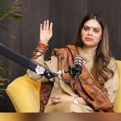Nazia Elahi Khan (सनातनी)