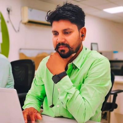 वियोगी अखिलेश