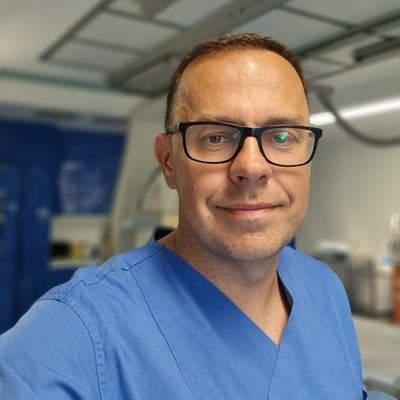 Dr. Krzysztof Pujdak