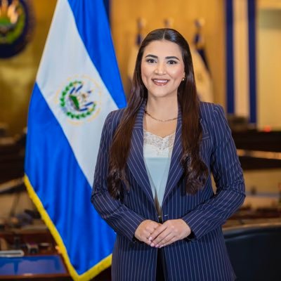 Alexia Rivas🇸🇻