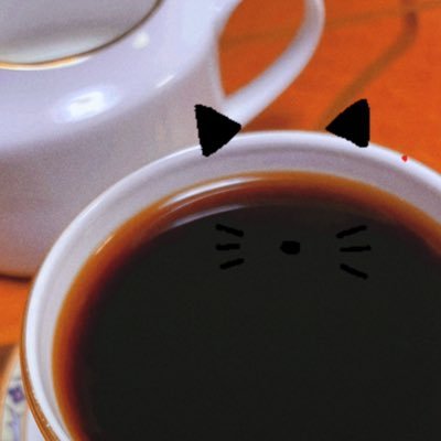 りりこ🐖🎙️🕯️🍔🥤🐈🌰