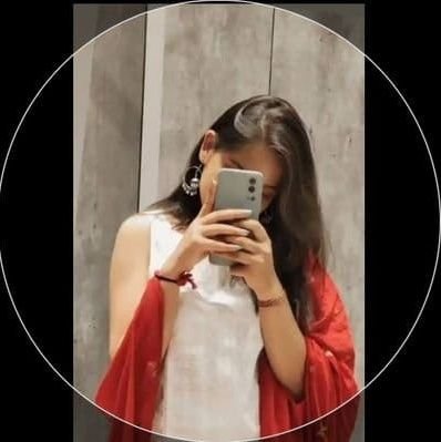 miss Geet yadav❣️