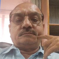 श्वेत कमल लखावत