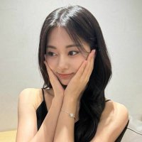 Kailly😋 🫐🐯 🍡 🪼