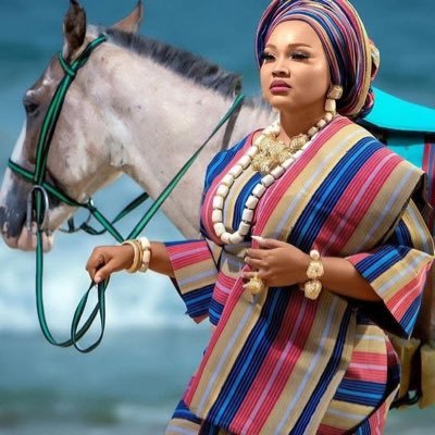 IyaLode EFUNSETAN 👸🏾