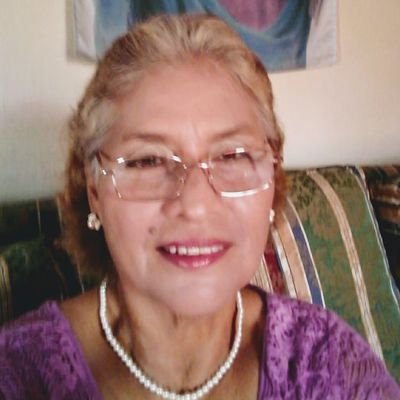 Lucia Rebeca Taylor.