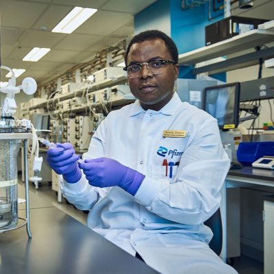 Dr. Shopera🇿🇼🇩🇪🇺🇸🇿🇼