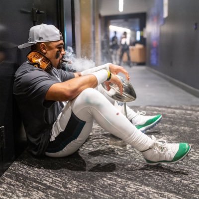 Quay L.Jones🦅 #FlyEaglesFly SBLIX CHAMPIONS!!