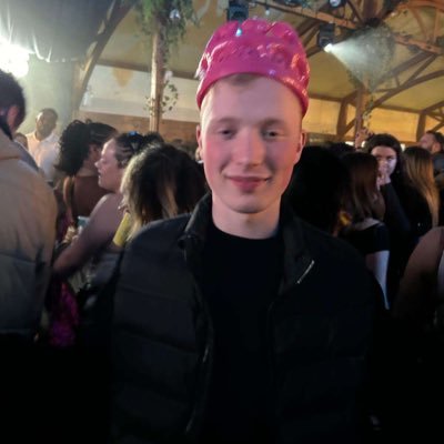 charlie🦁🏴󠁧󠁢󠁥󠁮󠁧󠁿