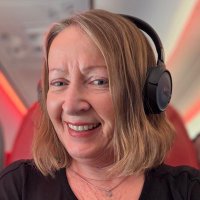 Christine 💙 🌻🌻