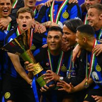 Lucy¹⁶/³⭐️🖤💙⭐️