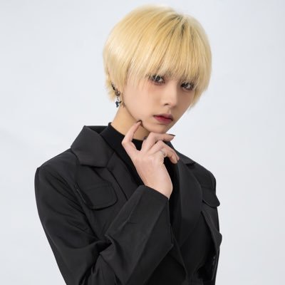 市村 涼風 from L.U.R.E