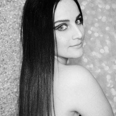 ₘₐDₐₘ Wₕₒ