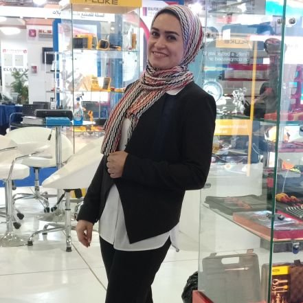 Esraa AlShazoli خبير تسويق رقمي