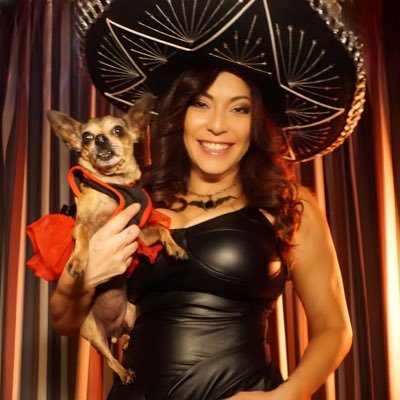 🏴‍☠️ Shelly Martinez🦇