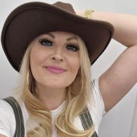 INEZ / Irish Gal 🇮🇪 💚