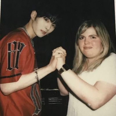 Elena Sato 🦊💜 HAS SEEN LUN8 TWICE 🩵🇪🇦