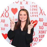 Chelsea is✨querying a dark fantasy✨