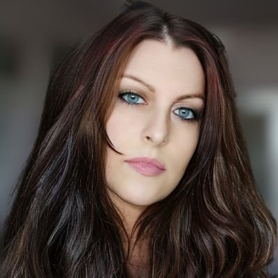 Mia White 🇭🇺🇧🇾🇷🇺