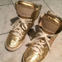 300円スニーカー検証垢👟スニしげ