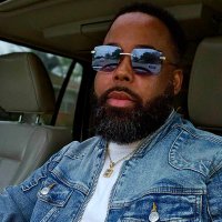 The Handsome Uncle 😎