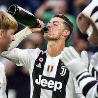 𝐌𝐚𝐫𝐭𝐢𝐧