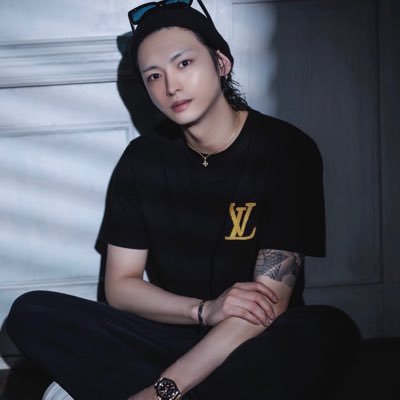 竜星(日本１ミルクセーキを飲むホスト)