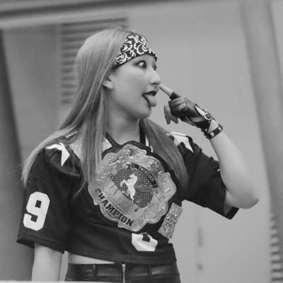 川畑梨瑚 / RIKO KAWAHATA