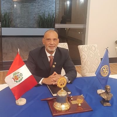 Fernando Carlos Vinicio Valdivia Correa 🇵🇪