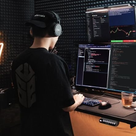 Tobias Thomann | Blockchain Engineer