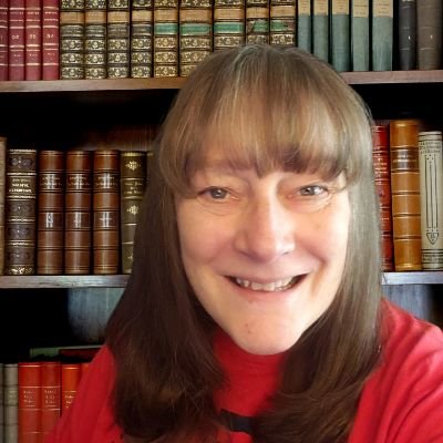 L. M. Montes | The Cross's Key