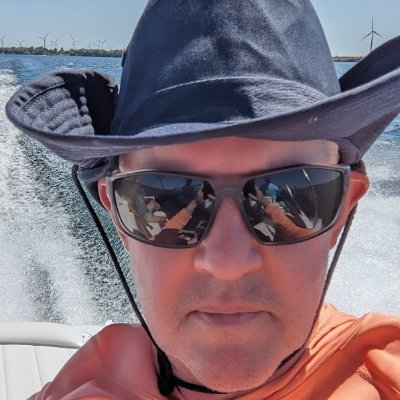 TheSnowMexican™ 🇨🇦 🇺🇲 🏴‍☠️♞