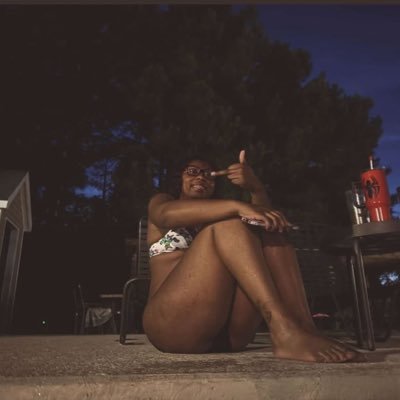 AC FROM THE MAKEOUT DISTRICT