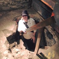 Laura Resnick, Anti-Fascist