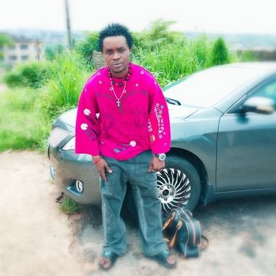 Bobwhiz _MusicianComedian