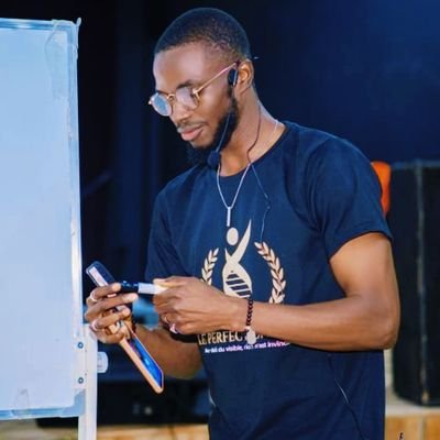 LE PERFECTIONNISTE 🖤🔑