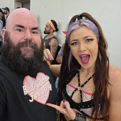 ฿ł₲ ฿Ɇ₳ⱤĐ ฿ØØ₮Ɏ Đ₳ĐĐɎ