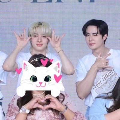 NuMummyPhaii 👑✨💙🧡