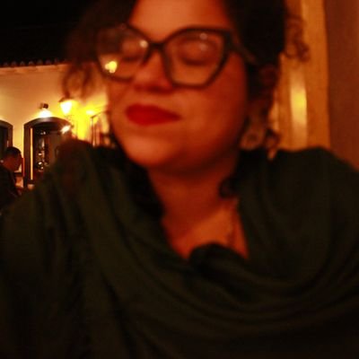 antônia está miando