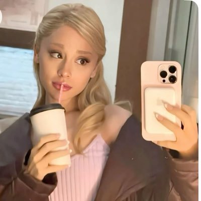 Angel 🏒 | 📖: Caraval