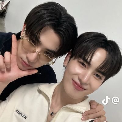 PSเพิร์ธ🖤🤍แซนต้า🖤🤍