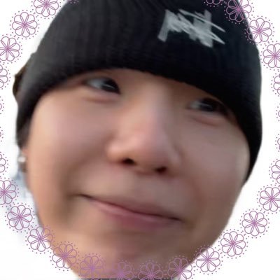 Mari is seeing BTS💜