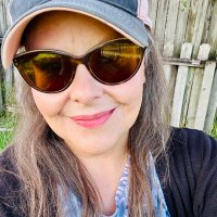 SUSANA w/Yorkies CHARLIE Brown & TEDDY Bear, USA